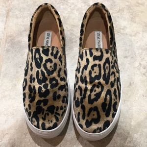 Steve Madden Gills Leopard size 9